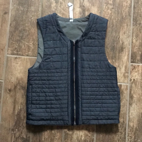 LULULEMON Light Bright Reflective Reversible Vest Size XS - Picture 7 of 12